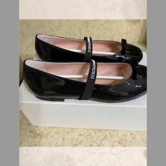 Dolce&Gabbana NIB Girl's Vernice Logo-Print Ballet Flats, (Orig.$495) w/tax - Picture 3 of 5